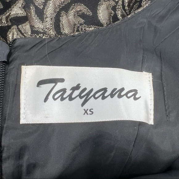 Tatyana Bettie Page Rose Retro Fit And Flare Metallic Gold Dress Size XS Women’s - Picture 2 of 9